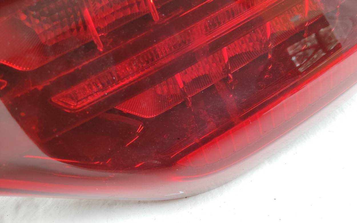 Фонарь задний внутренний правый