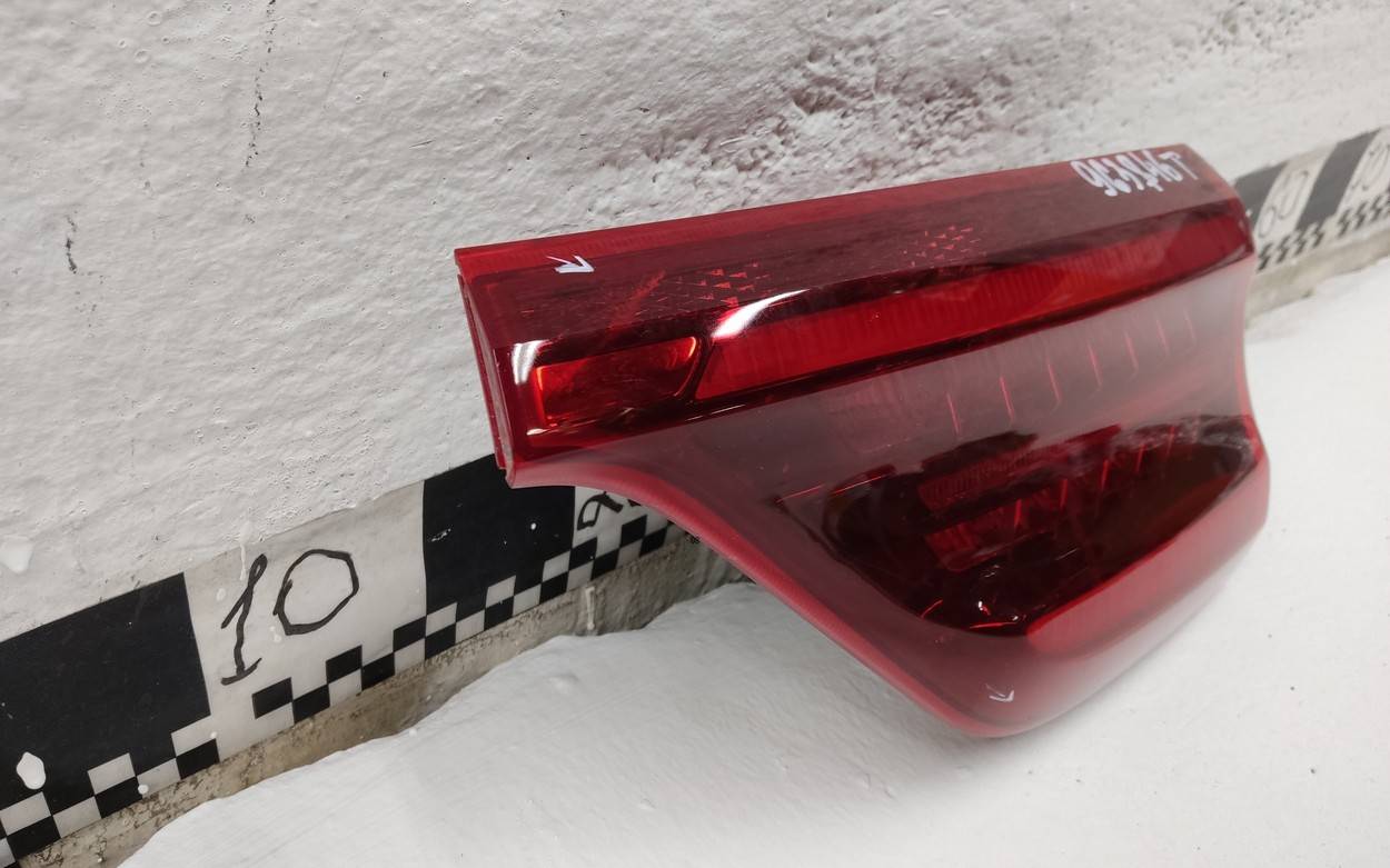 Фонарь задний внутренний правый