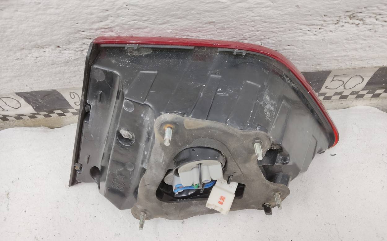 Фонарь задний внутренний левый