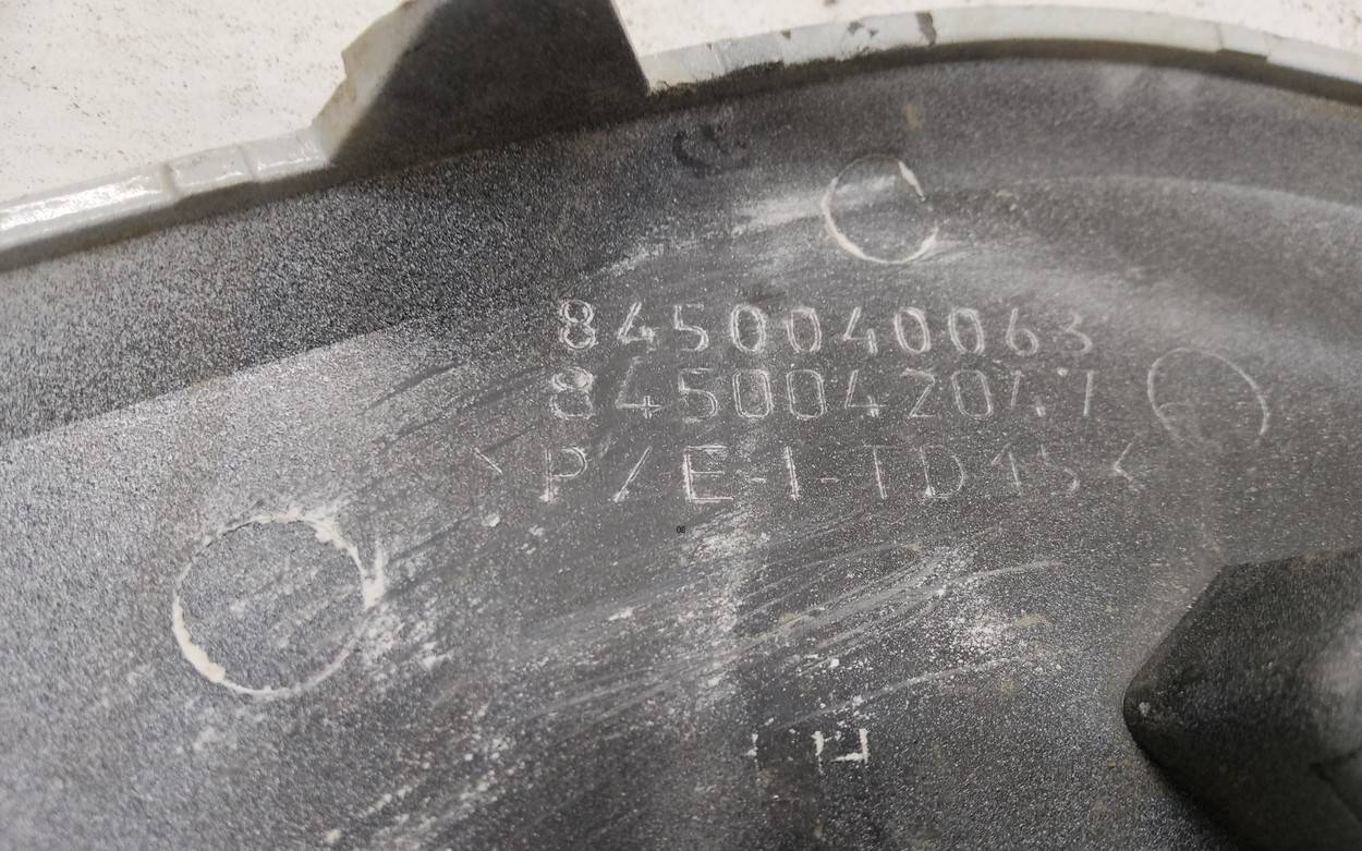 Накладка переднего бампера левая