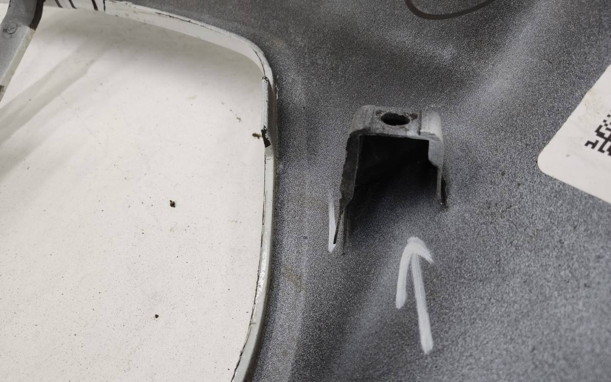 Накладка переднего бампера левая