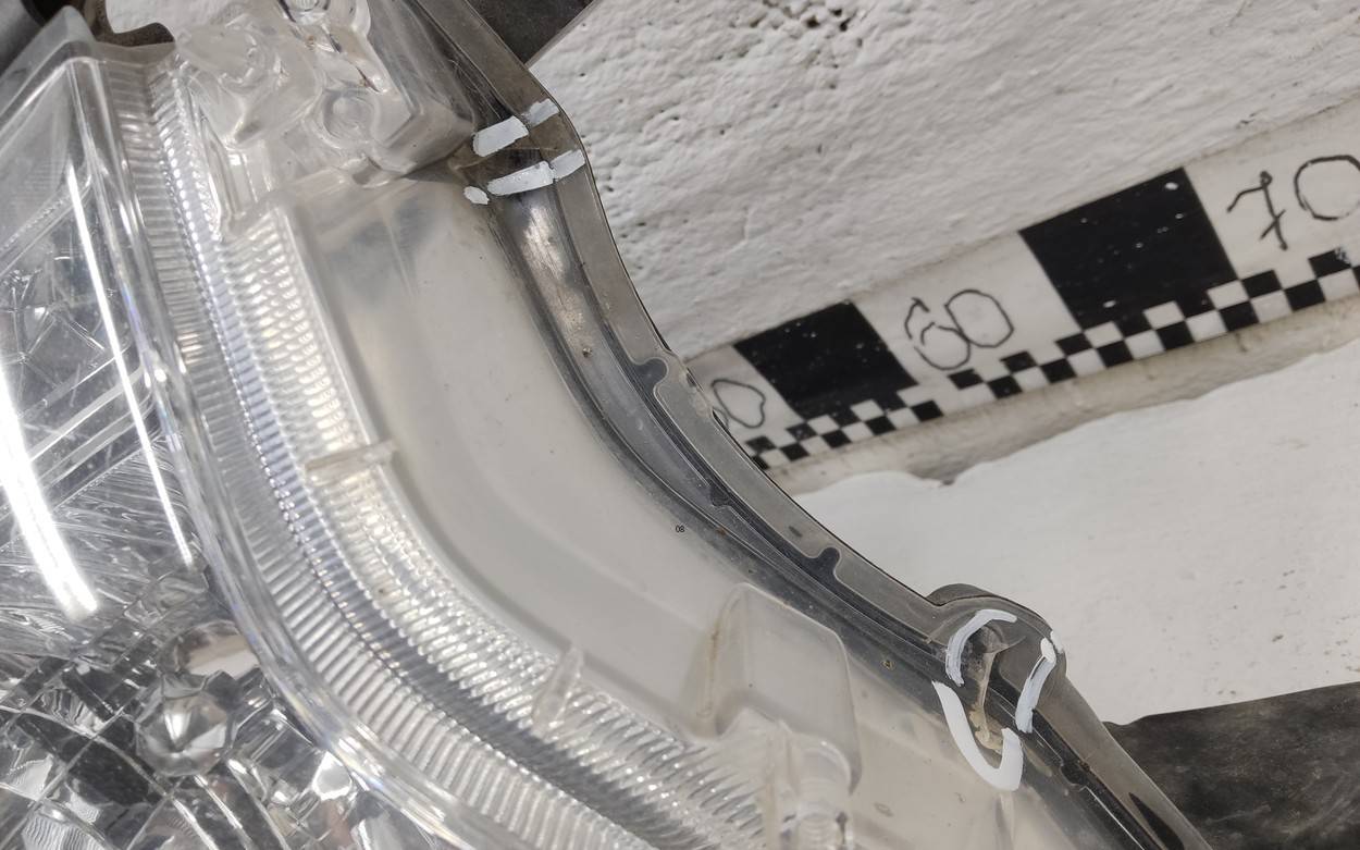 Фара правая