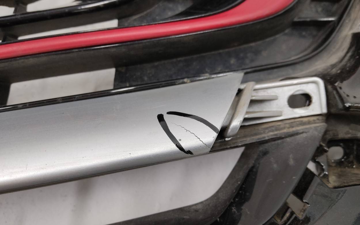 Решетка радиатора