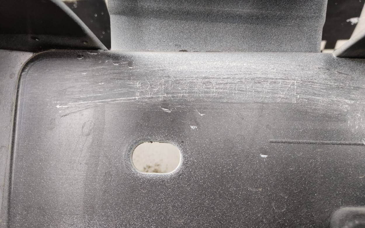 Бампер передний