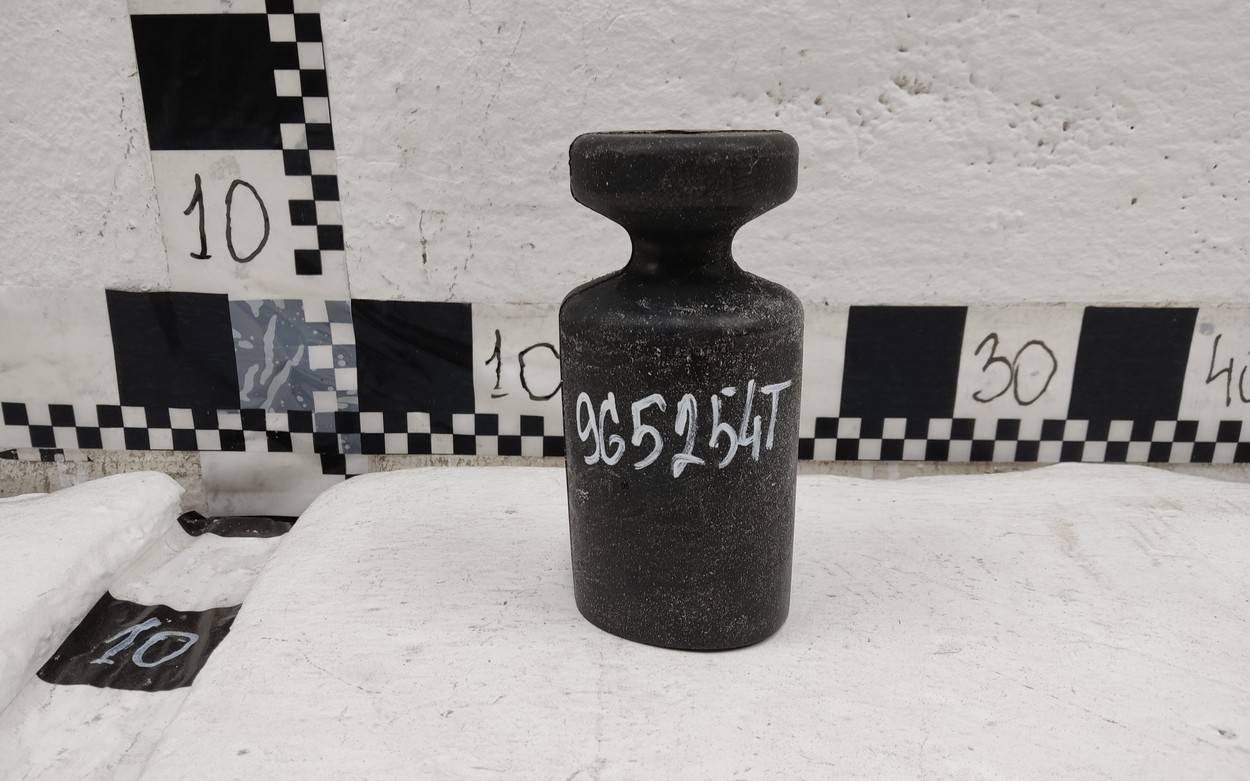 Отбойник заднего амортизатора