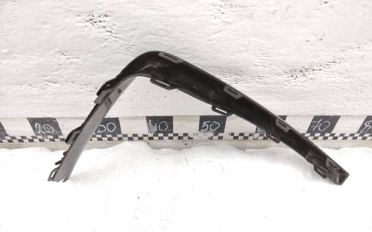 Накладка переднего бампера левая