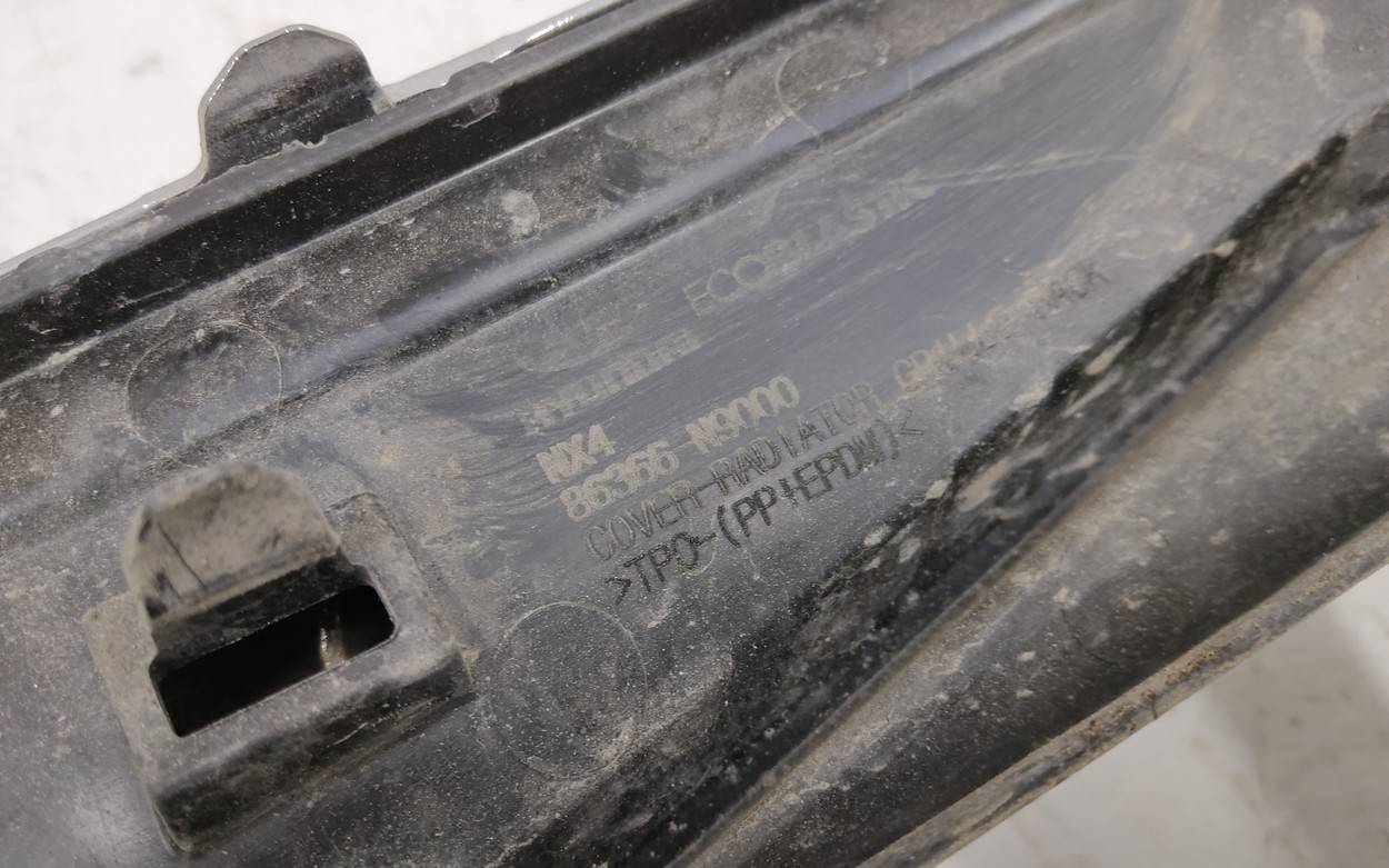 Решетка радиатора