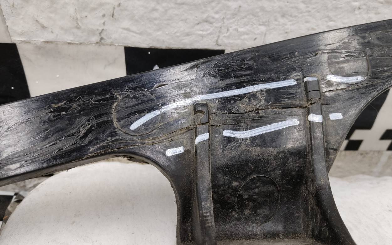 Усилитель переднего бампера