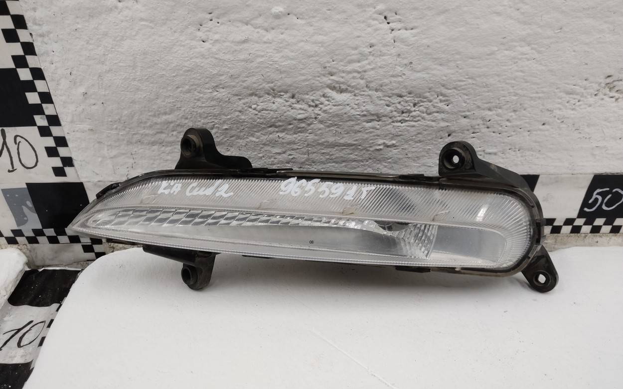 Фара дневного света левая (ходовые огни)