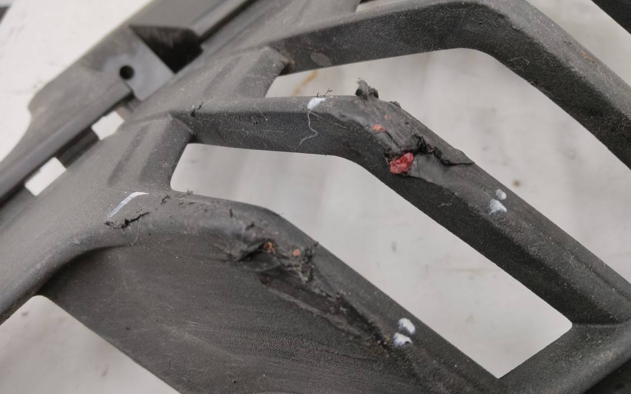 Накладка переднего бампера правая