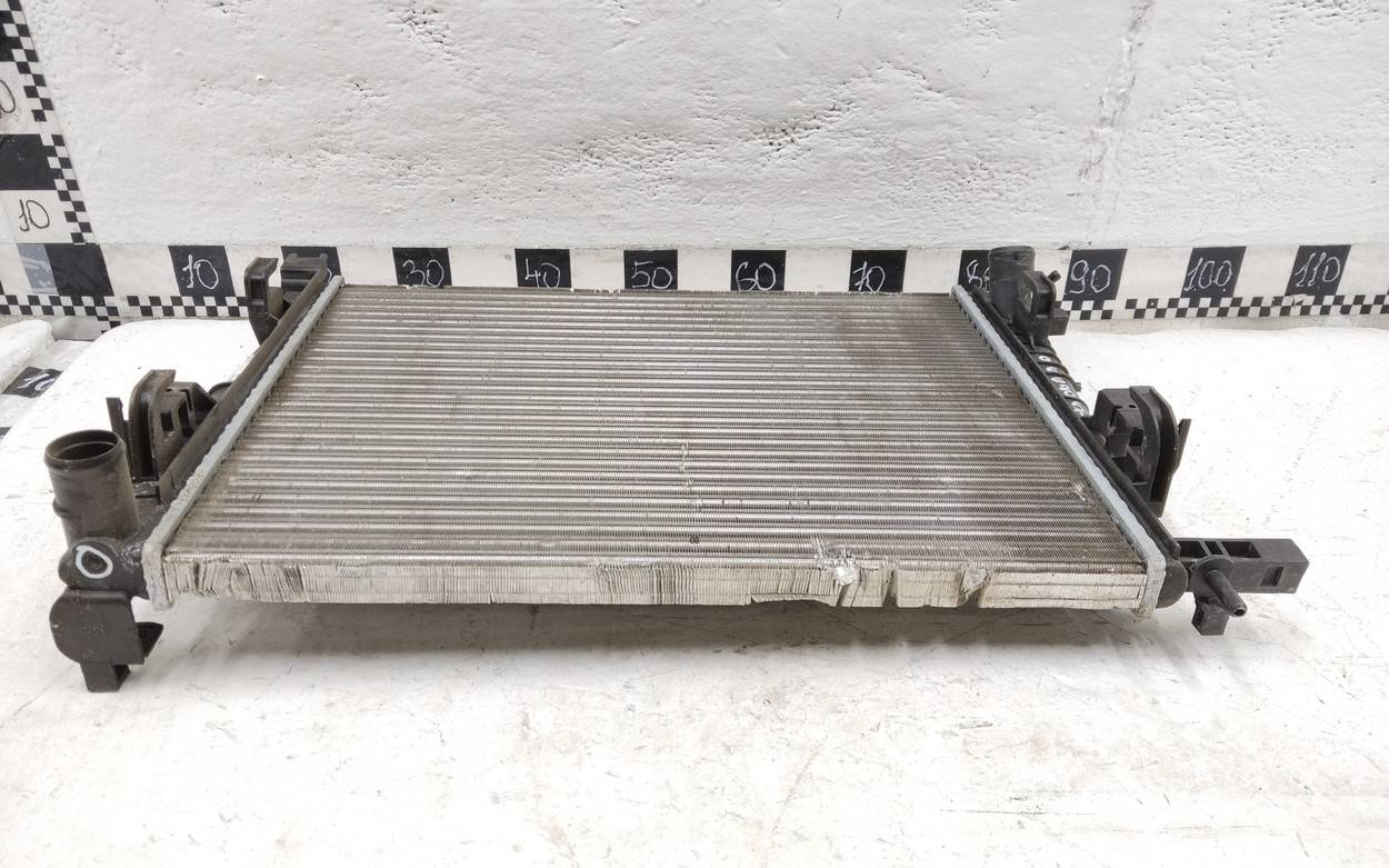 Радиатор охлаждения двигателя основной