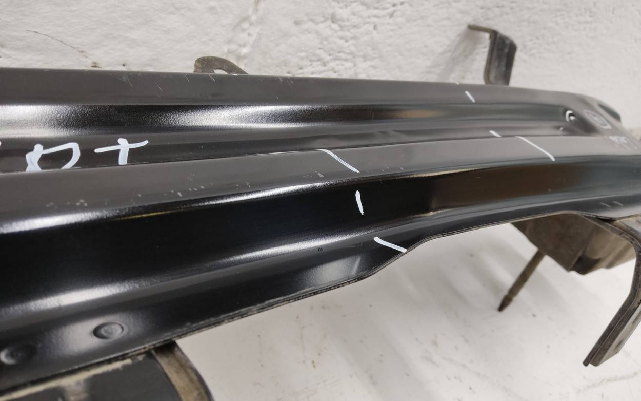 Усилитель заднего бампера