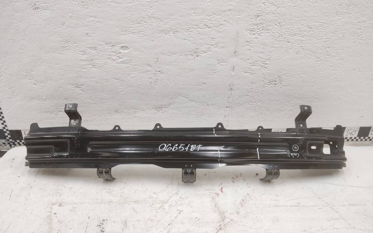 Усилитель заднего бампера