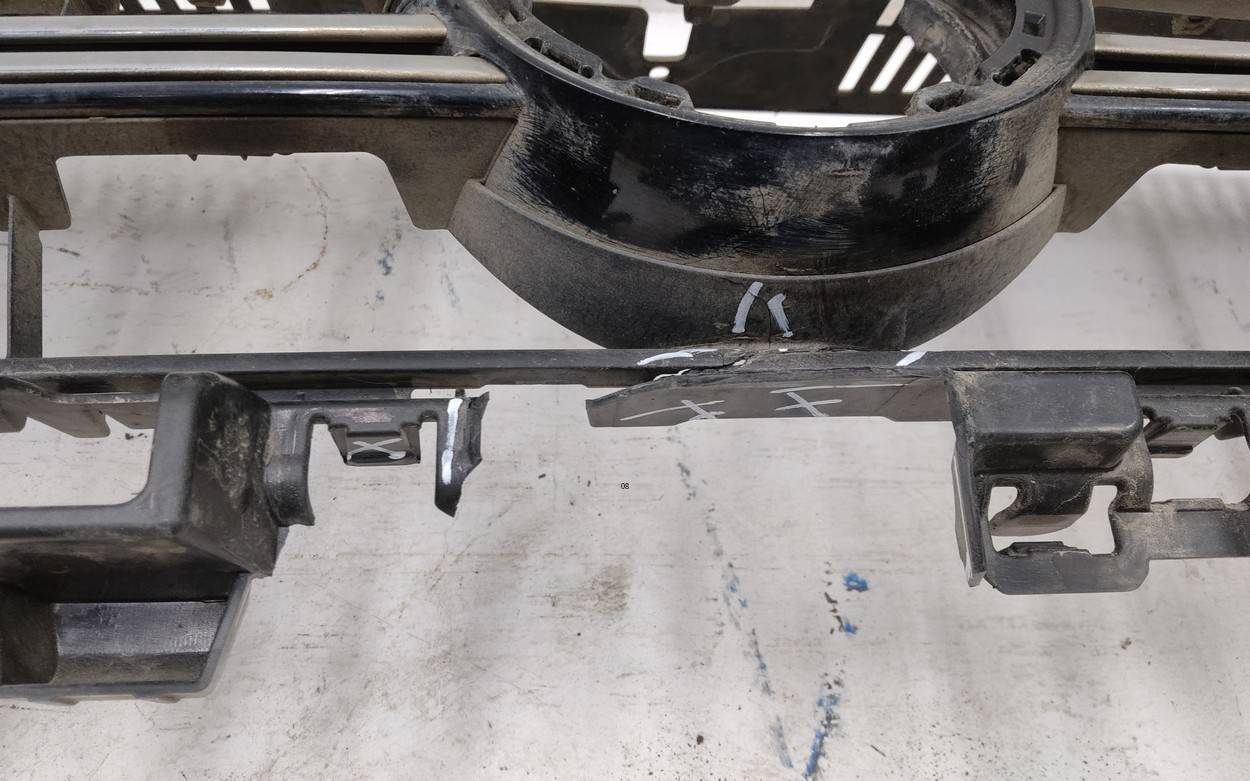 Решетка радиатора