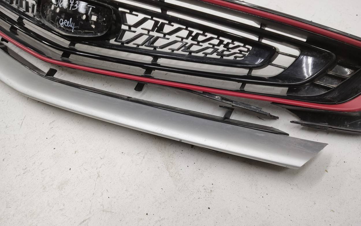 Решетка радиатора