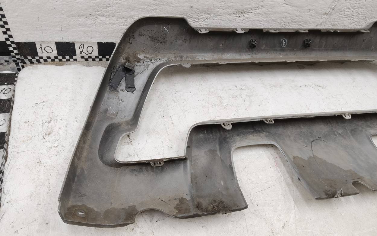 Накладка переднего бампера