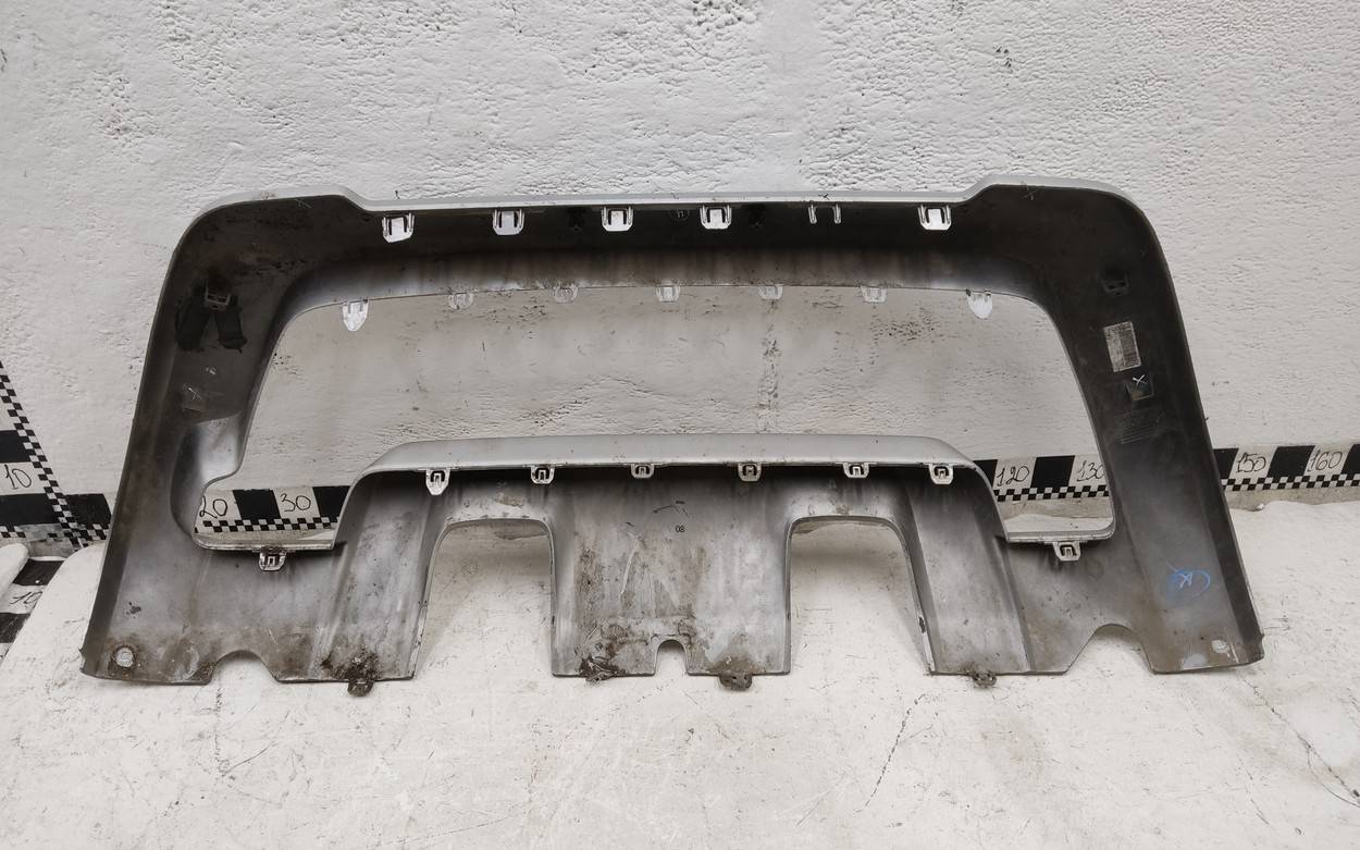 Накладка переднего бампера