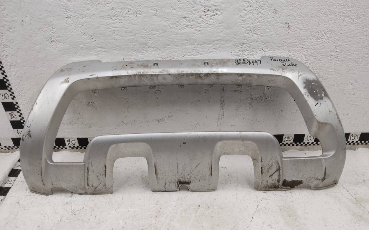 Накладка переднего бампера