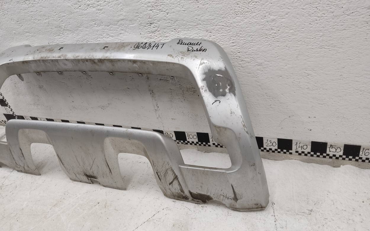 Накладка переднего бампера