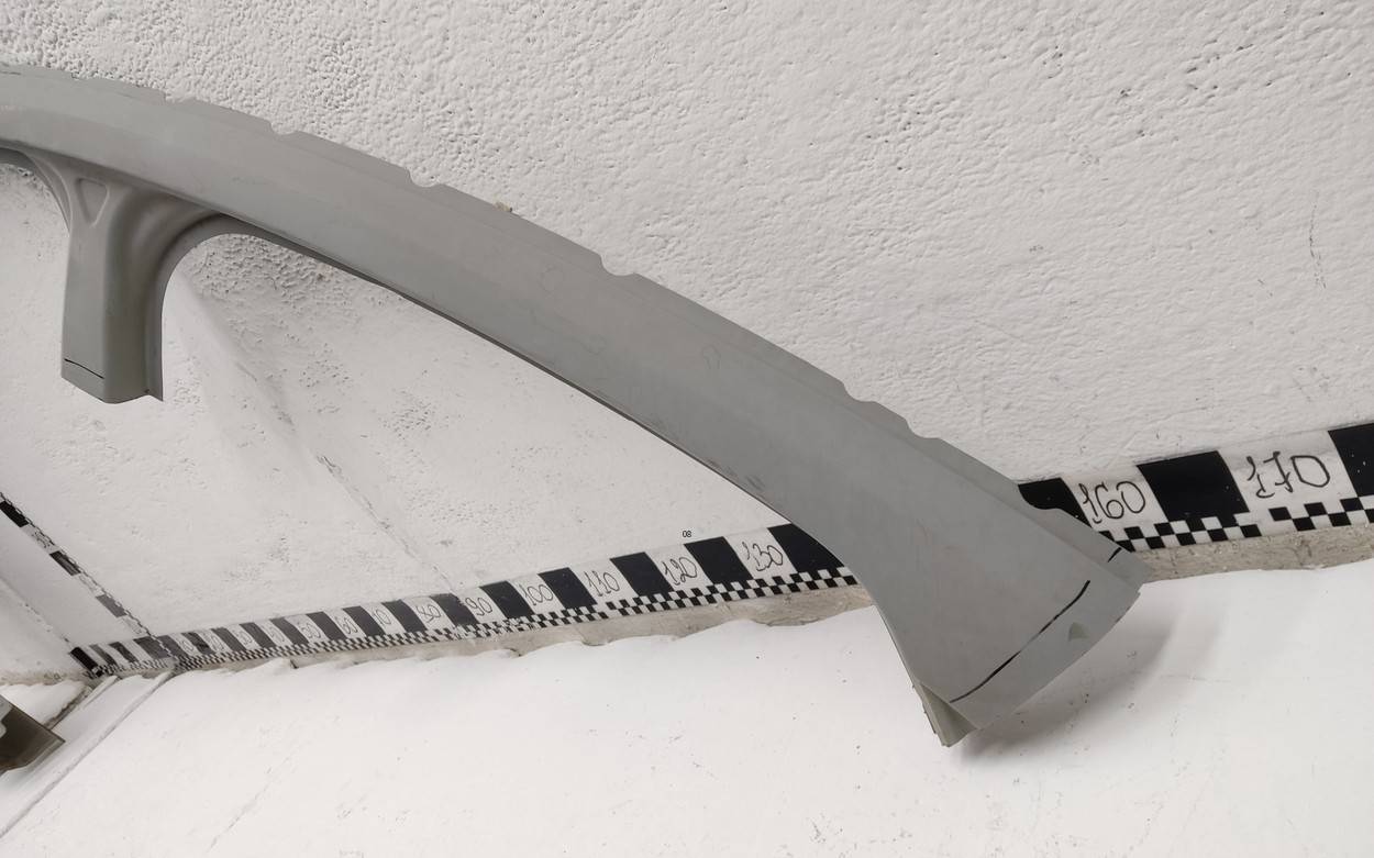 Кузовной элемент