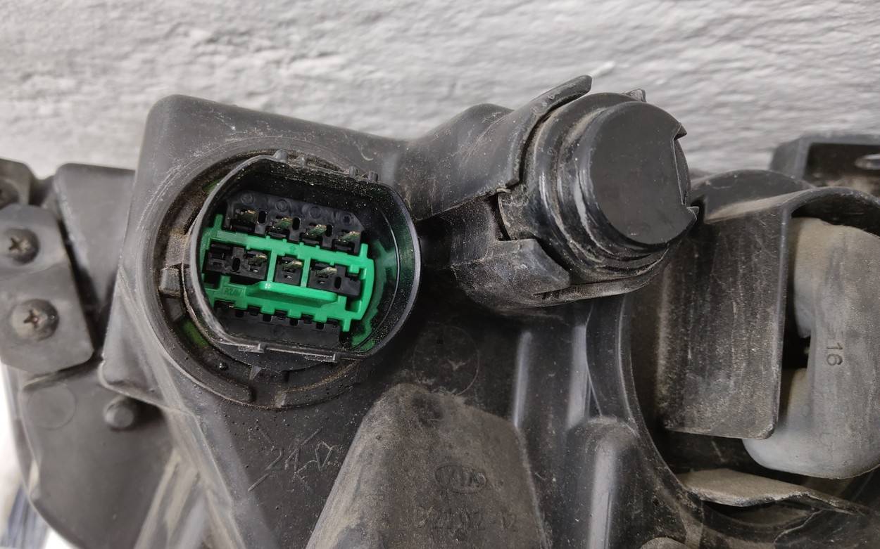 Фара правая