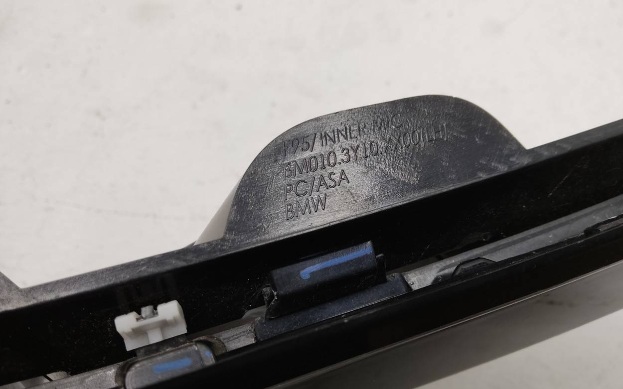 Накладка переднего крыла левого