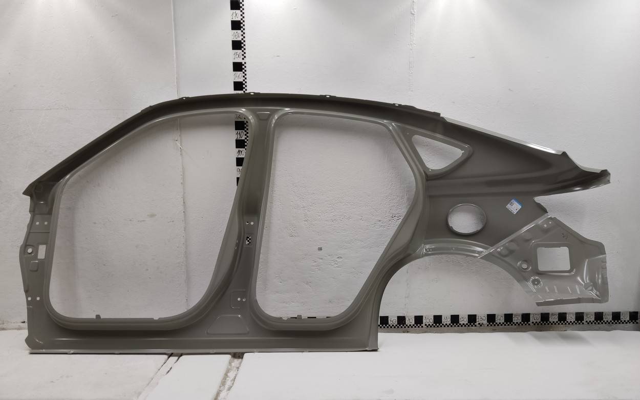 Кузовной элемент