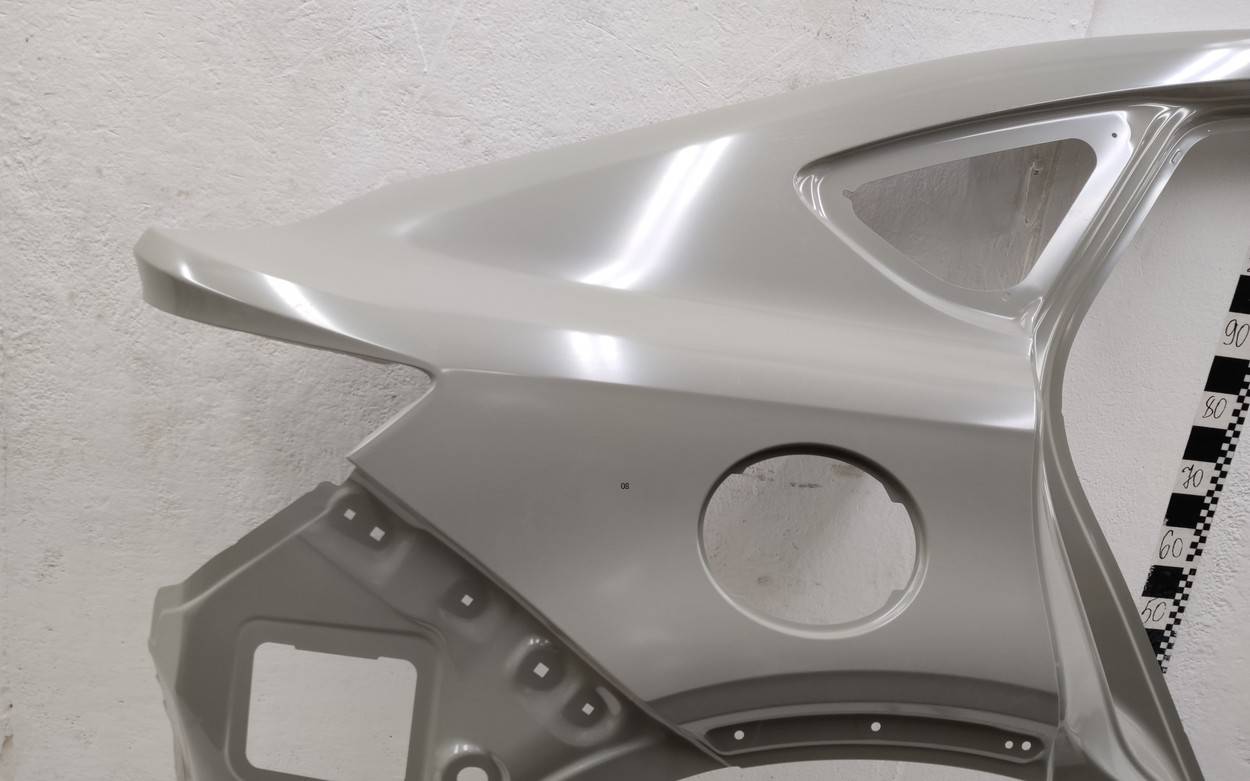 Кузовной элемент