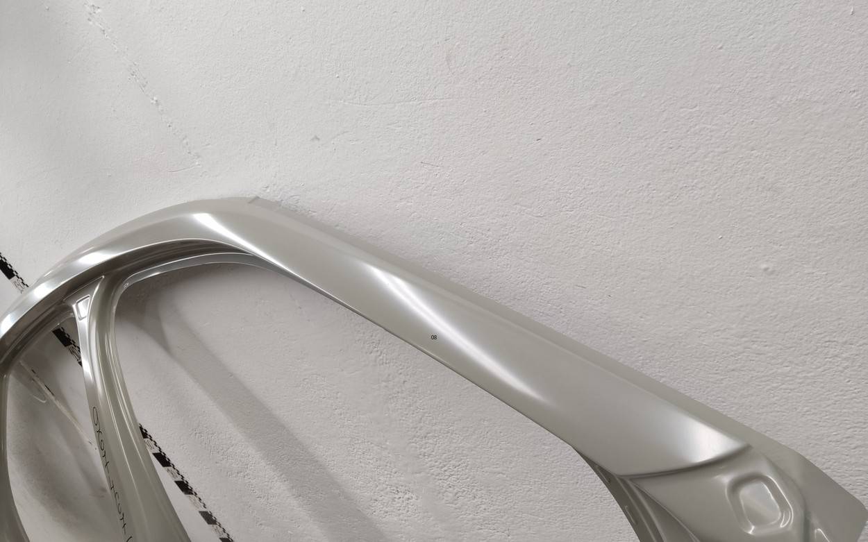 Кузовной элемент