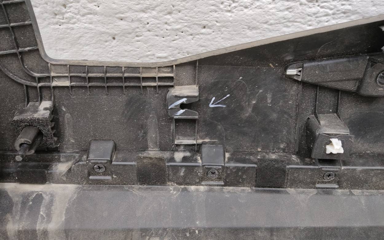 Накладка двери задней левой