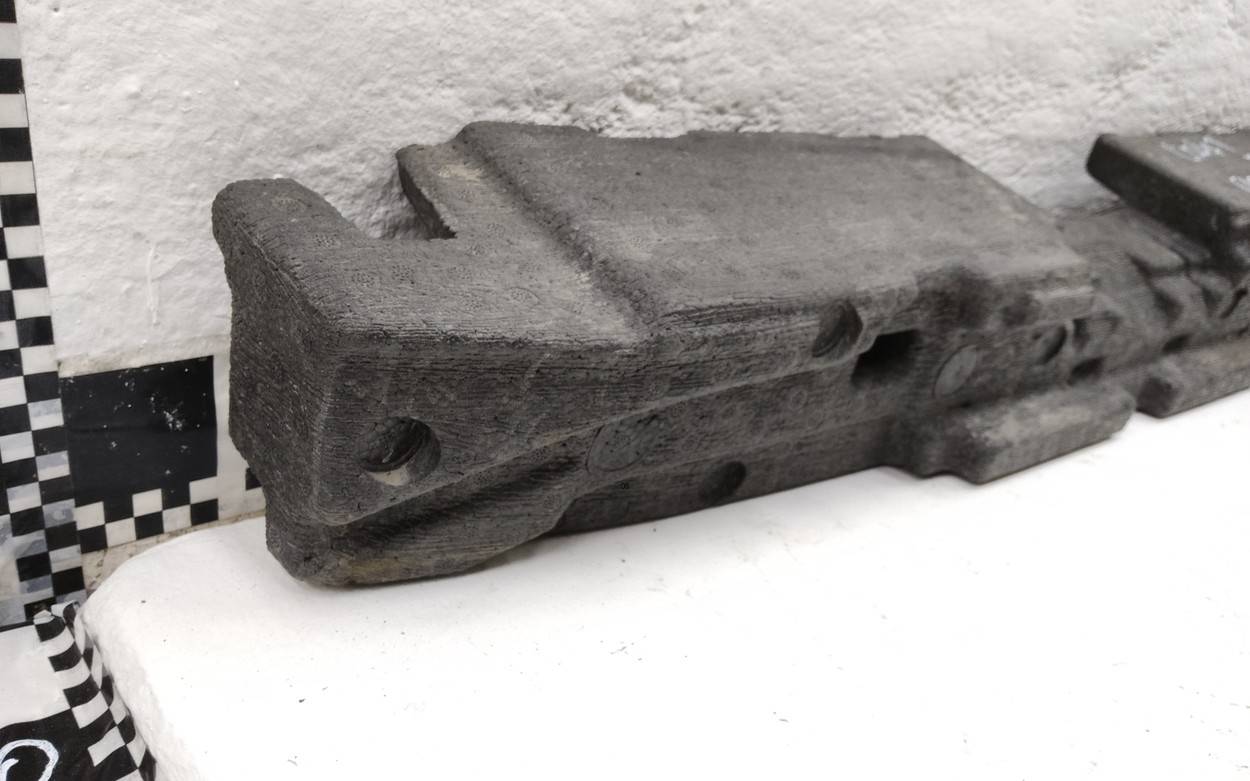 Наполнитель переднего бампера