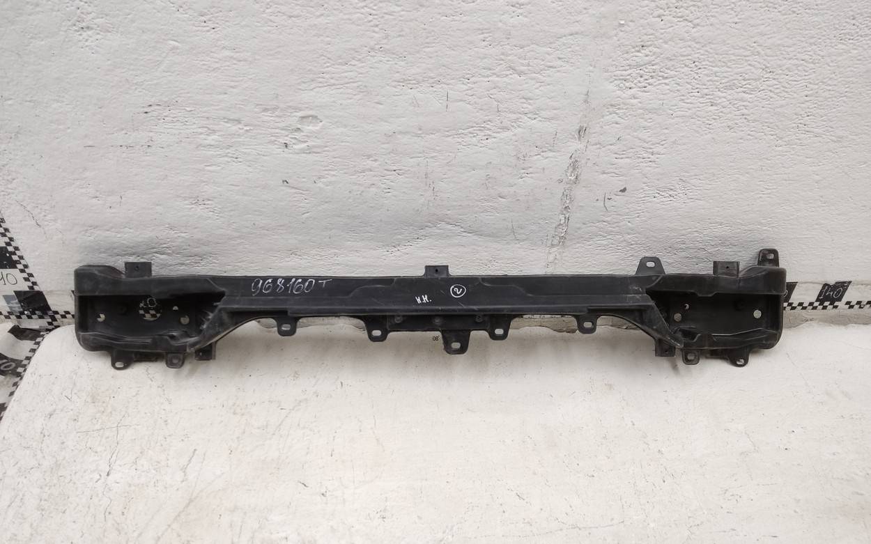 Усилитель заднего бампера