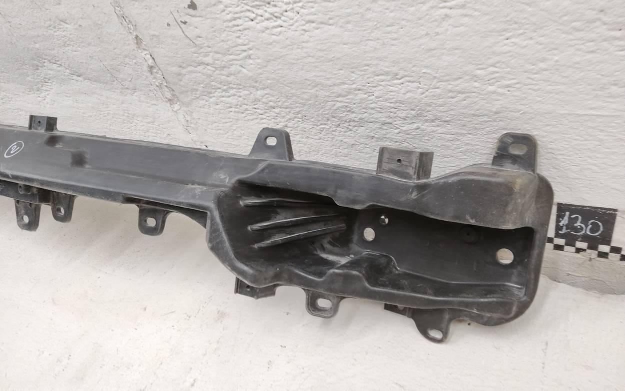 Усилитель заднего бампера