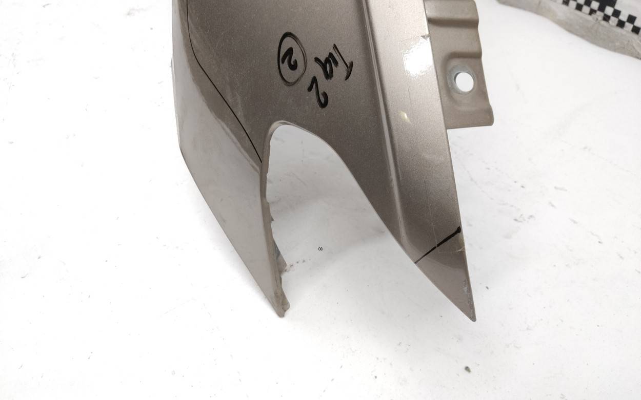 Крыло переднее правое