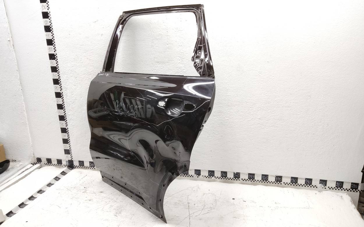 Дверь задняя левая