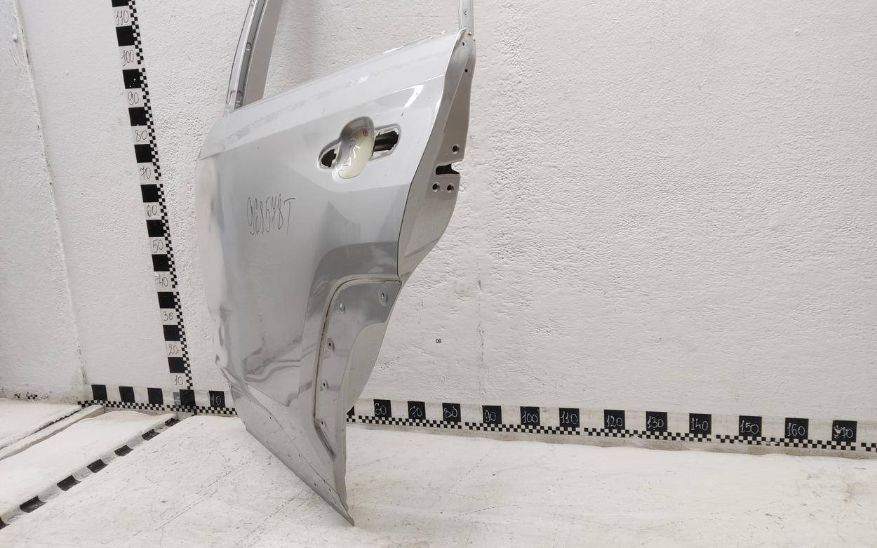 Дверь задняя левая