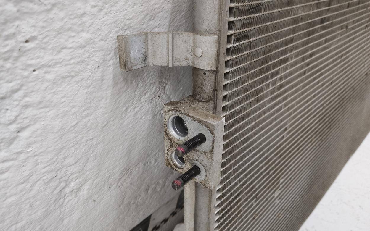 Радиатор кондиционера / конденсер