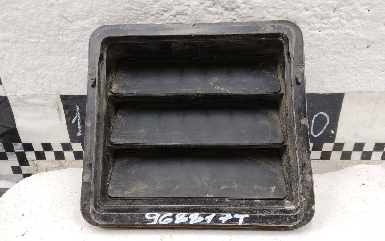 Решетка вентиляционная