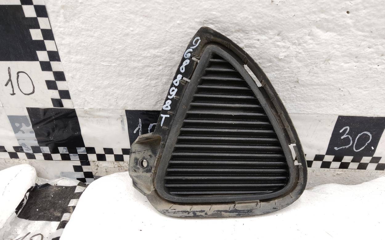 Накладка переднего бампера левая