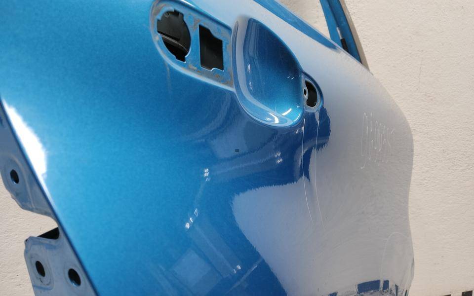 Дверь задняя правая