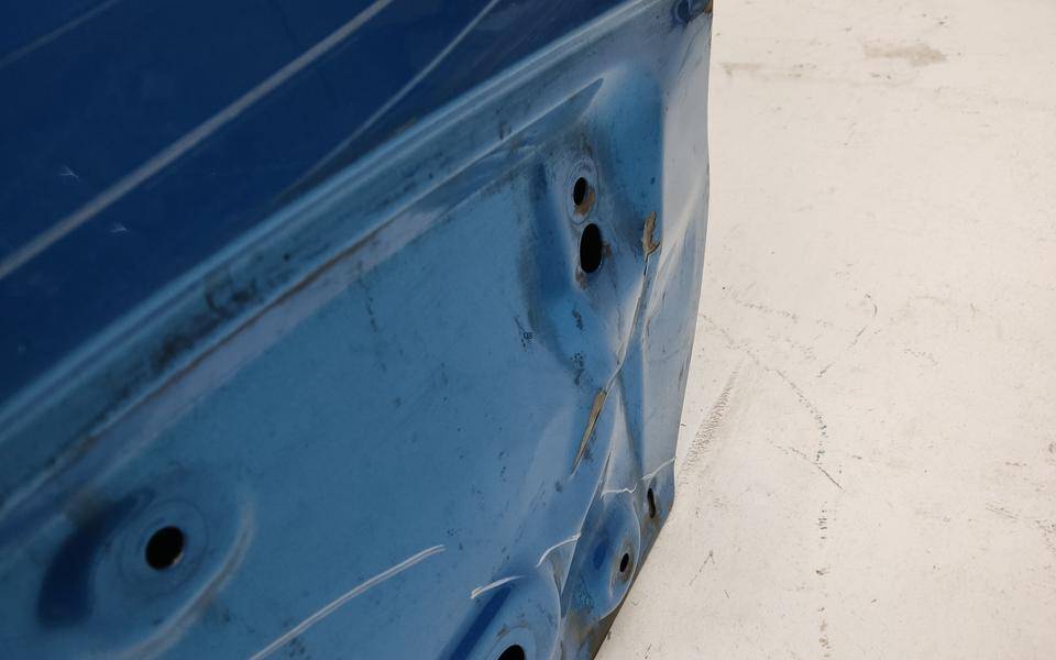 Дверь задняя правая