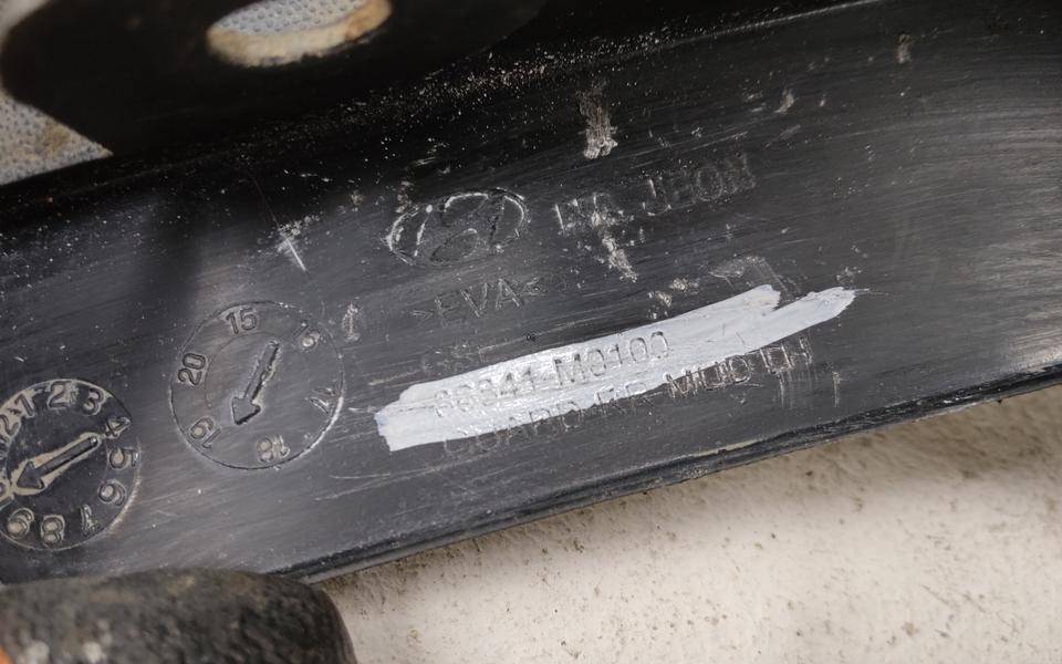 Брызговик задний левый