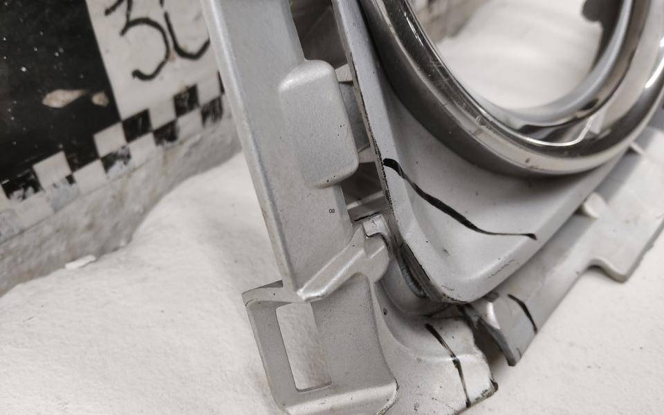 Накладка переднего бампера левая