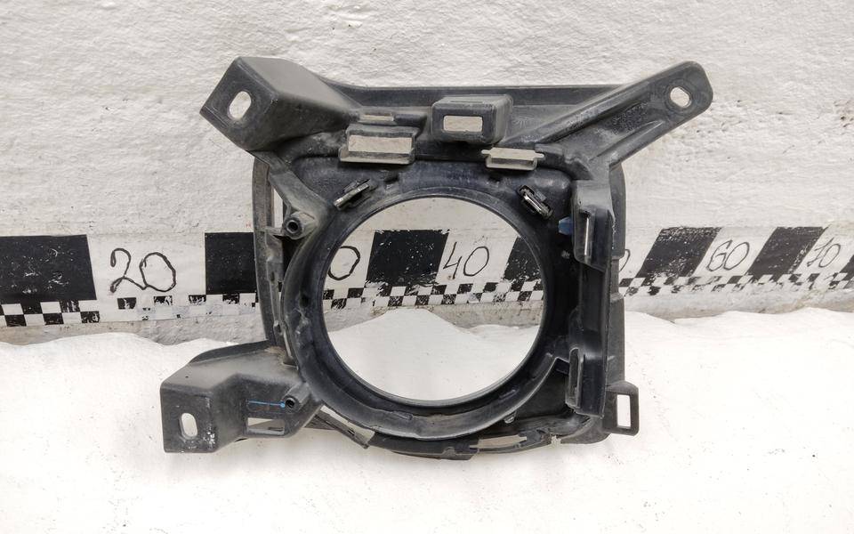 Накладка переднего бампера левая