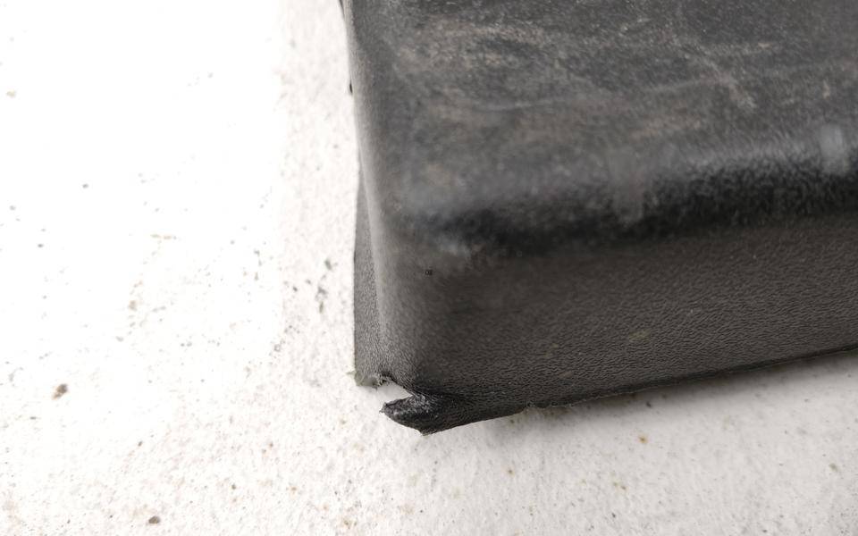 Накладка переднего бампера под номер