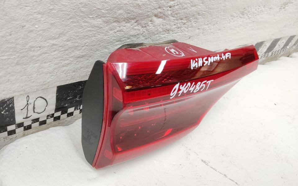 Фонарь задний внутренний левый