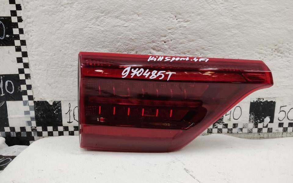 Фонарь задний внутренний левый