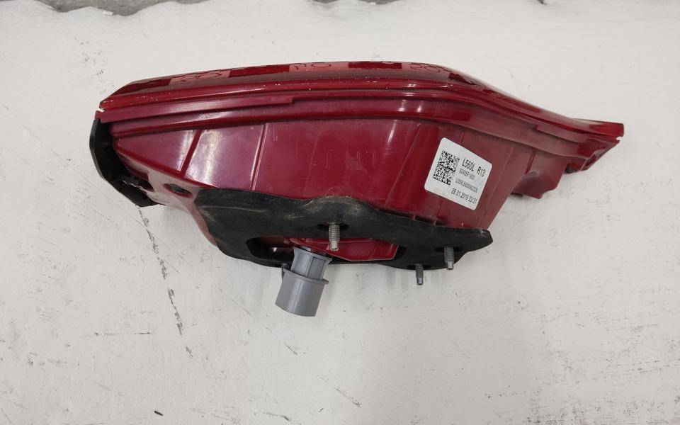 Фонарь задний внутренний левый