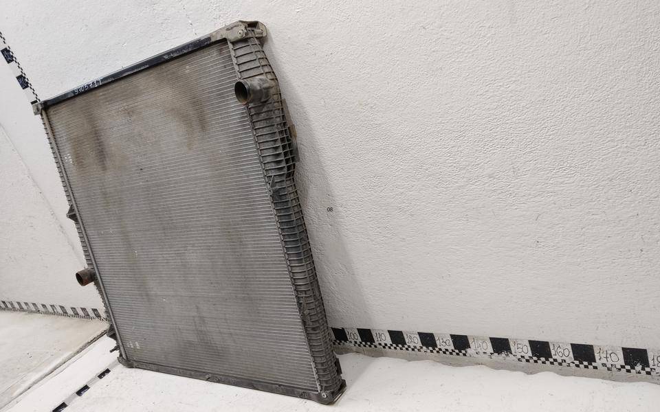 Радиатор охлаждения двигателя основной