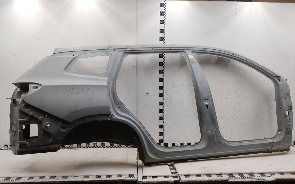 Кузовной элемент